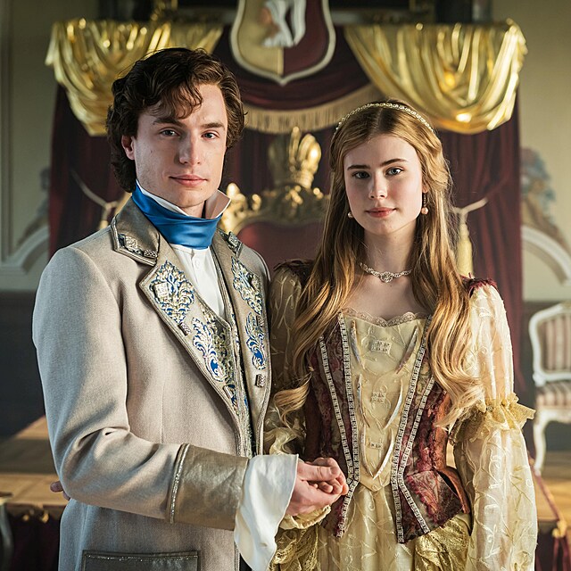 Oskar Hes a Sofie Anna Švehlíková v pohádce Záhada strašidelného zámku