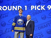 Nejvýe postaveným eským hokejistou pi letoním draftu zámoské NHL je...