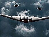 B-2 Spirit a dvojice F-117 Nighthawk