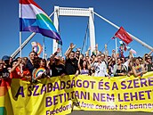 Budapeský starosta Gergely Karacsony mezi úastníky pochodu hrdosti (28....