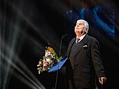Herec Stanislav árský pebírá v Národním divadle Thálii za celoivotní...