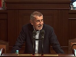 Není vbec dvod, abych já rezignoval, V rámci této kauzy nikdy neodstoupím,...