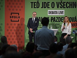 Premiér Petr Fiala (ODS) a Iva Pazderková na debat ve Zlín (25. erven 2025)