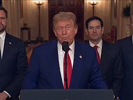 Zaútoili jsme na jaderné provozy v Íránu, oznámil Trump