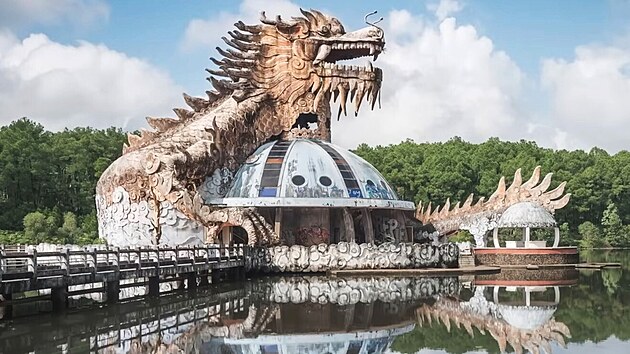 Oputn zbavn park je v provincii iang-si.