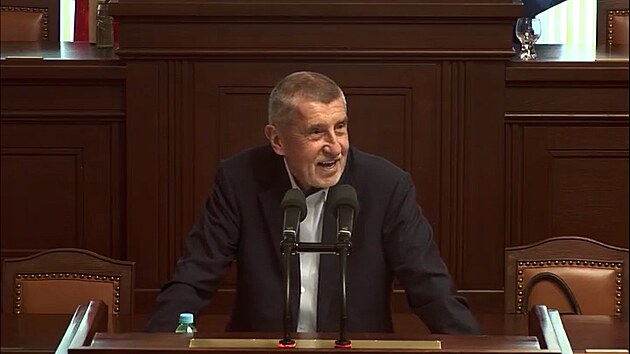 „Není vůbec důvod, abych já rezignoval, V rámci této kauzy nikdy neodstoupím,“...