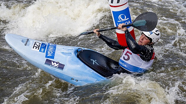 SP Troja: Tereza Knebová ve Kayak Cross'taki Altın Kefaret