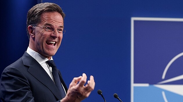 Generln tajemnk NATO Mark Rutte na tiskov konferenci ped summitem v nizozemskm Haagu. (23. ervna 2025)