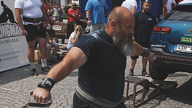 Chytnout a nenechat se roztrhnout.