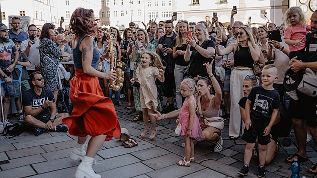 Nejv�t�í �eský pouli�ní festival um�ni Olomouc (o)�ije láká  na kulturu do ulic...