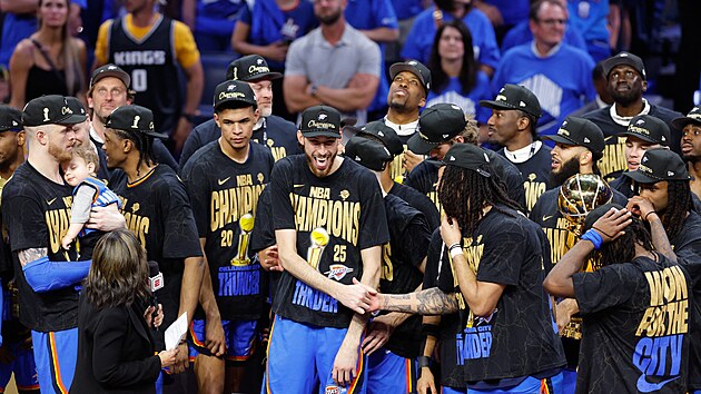 Hri Oklahoma City slav triumf v NBA.