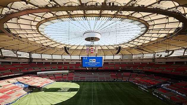 Stadion BC Place ve Vancouveru s nezata�enou st�echou.