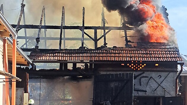 Por stodoly ve Straov na Krlovhradecku (26. ervna 2025)