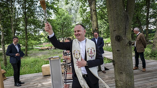 Ostrava slavnostn otevela uniktn park mezi mokady. Vznikl z neprchodn oblasti pln bain a tn.