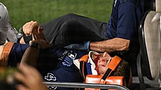 Hunter Bigge dostal ránu odpalem pímo do oblieje. (19. ervna 2025)