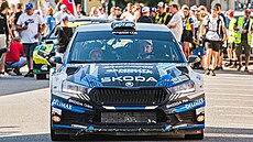 Pozdjí vítz Adam Bezík (za volantem) na trati 20. roníku Agrotec rally...