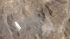 Satelitní snímek společnosti Planet Labs ukazuje íránský podzemní závod na...