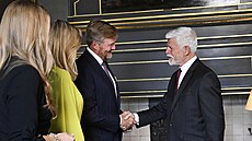 Prezident eské republiky Petr Pavel je vítán nizozemským králem Willemem...