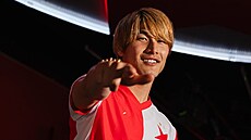 Daiko Haioka v seívaném. Slavia vítá japonského obránce.