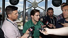 Filip Zadina v rozhovoru se zámo�skými noviná�i p�ed draftem NHL