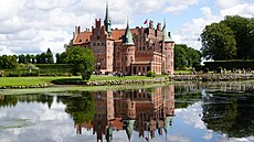 Egeskov je nejzachovalejí renesanní vodní hrad v severní Evrop.