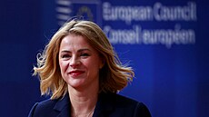 Lotyská premiérka Evika Silina na summit Evropské unie v Bruselu. (26. ervna...