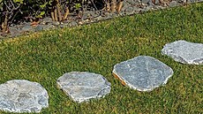 Jak prom�nit zahradu pomocí ná�lapných kamen�