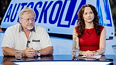 Hosty po�adu Rozst�el jsou Karel Bezd�kovský, odborník na auto�kolu a Tereza...