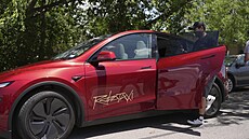 Sputní robotaxík pedstavuje pro spolenost Tesla, která zpoátku vyuívá...
