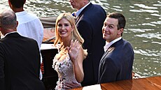 Dcera amerického prezidenta Donalda Trumpa Ivanka se svým manelem Jaredem...