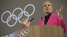 Kirsty Coventryová promlouvá pi slavnostním ceremoniálu.