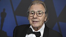 Ve v�ku 93 let zem�el argentinský skladatel Lalo Schifrin, který slo�il...