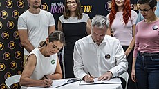 Piráti podepsali memorandum se Stranou zelených o spolupráci do podzimních...