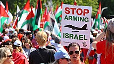Demonstranti kritizovali nmecké dodávky zbraní Izraeli a poadovali ukonení...