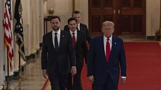 Prezident USA Donald Trump se chystá oznámit letecký útok na íránská jaderná...