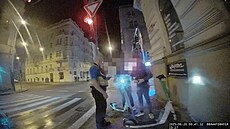 Strá�níci si posvítili na kolob�ká�e. Odhalili stovky p�estupk�