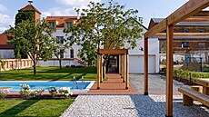 Zahrada byla pro architekty velmi dleitá, i ona slouí dokonalé relaxaci a...