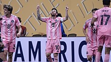 Lionel Messi z Interu Miami slaví gól do sít� Porta.
