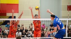 Momentka ze zápasu eských volejbalist v Evropské lize proti Portugalsku.