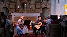 Pedzvstí festivalu byl koncert ák broumovské základní umlecké koly v...