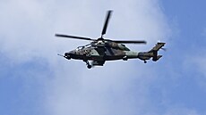 Dvoumotorový lehký bitevní vrtulník Airbus (Eurocopter) Tiger na letecké show v...