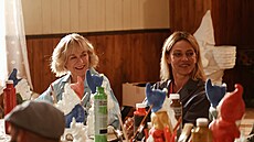 Dana Batulková a Lucie Zedníková v seriálu Kamarádi (2025)