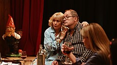 Dana Batulková a Josef Poláek v seriálu Kamarádi (2025)