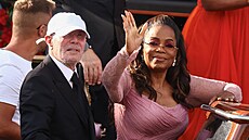 Oprah Winfreyová - druhý den svatby miliardá�e Jeffa Bezose a noviná�ky Lauren...