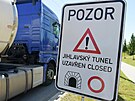 Jihlavsk tunel, kterm denn projede 14 tisc vozidel, se na cel letn...