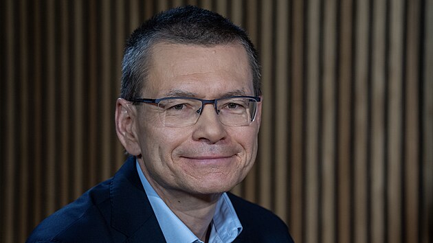 Hosty poadu Kulat stl na tma zajitn na st je Richard Podpiera, generln editel Patria Finance. (2. ervence 2025)