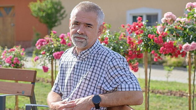 Vesnic roku 2025 ve Zlnskm kraji se staly Nedachlebice. Na snmku je starosta Josef Jandou.(erven)