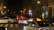 �Pra��tí strá�níci, zvlá�t� kolegové za�azení do takzvaného Taxi týmu, jsou...