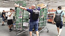 Nákupní ílenství v outletu spolenosti Lidl v Olomouci