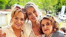 Dagmar Havlová, Pavlína Po�ízková a Eva Holubová ve filmu Bardotky